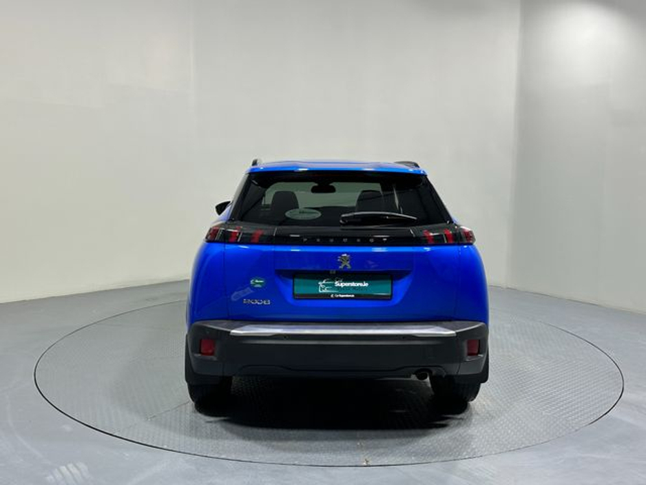 2023 Peugeot 2008 - image 6