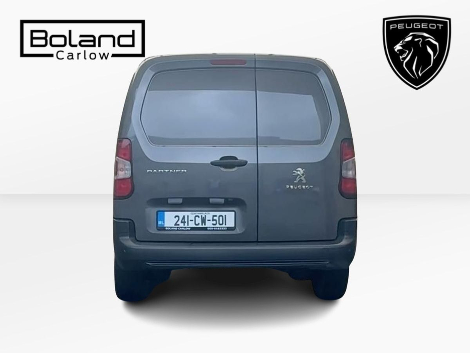2024 Peugeot Partner - image 12