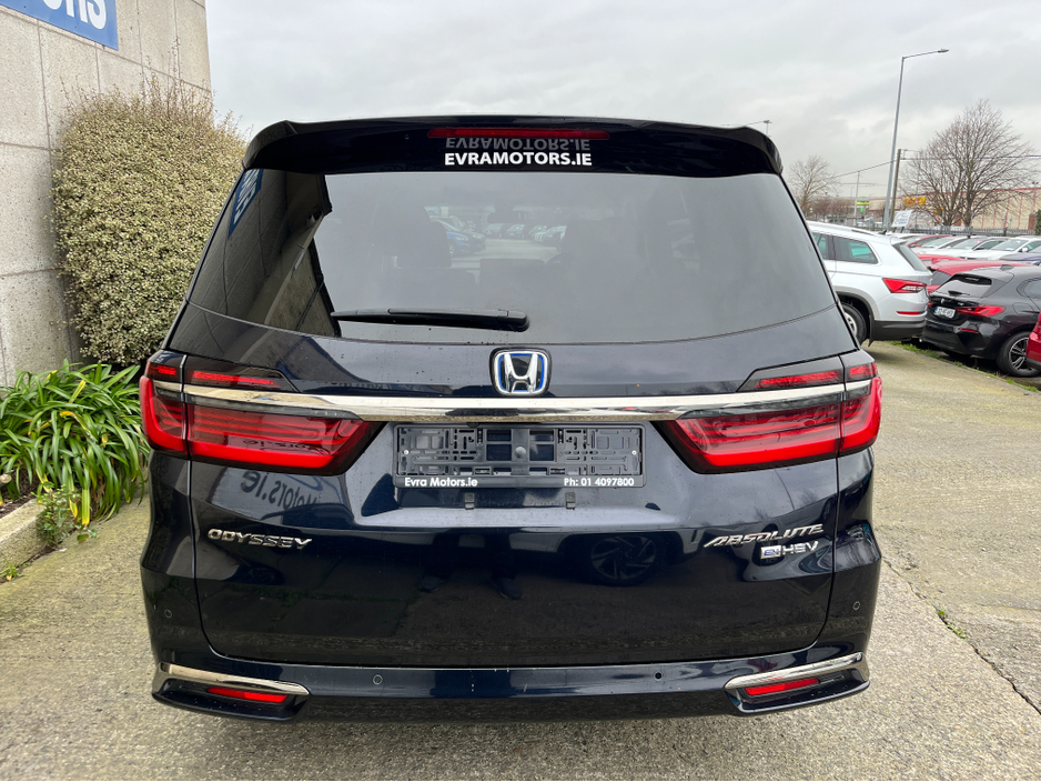 2021 Honda Odyssey - image 8