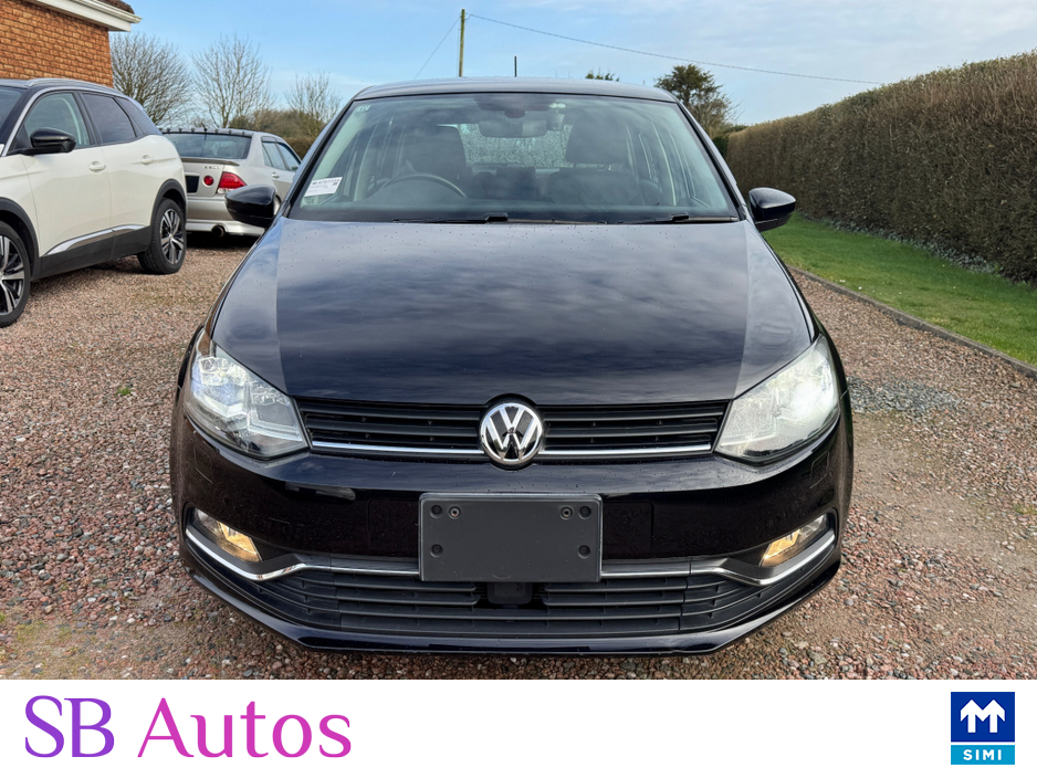 2017 Volkswagen Polo - image 3