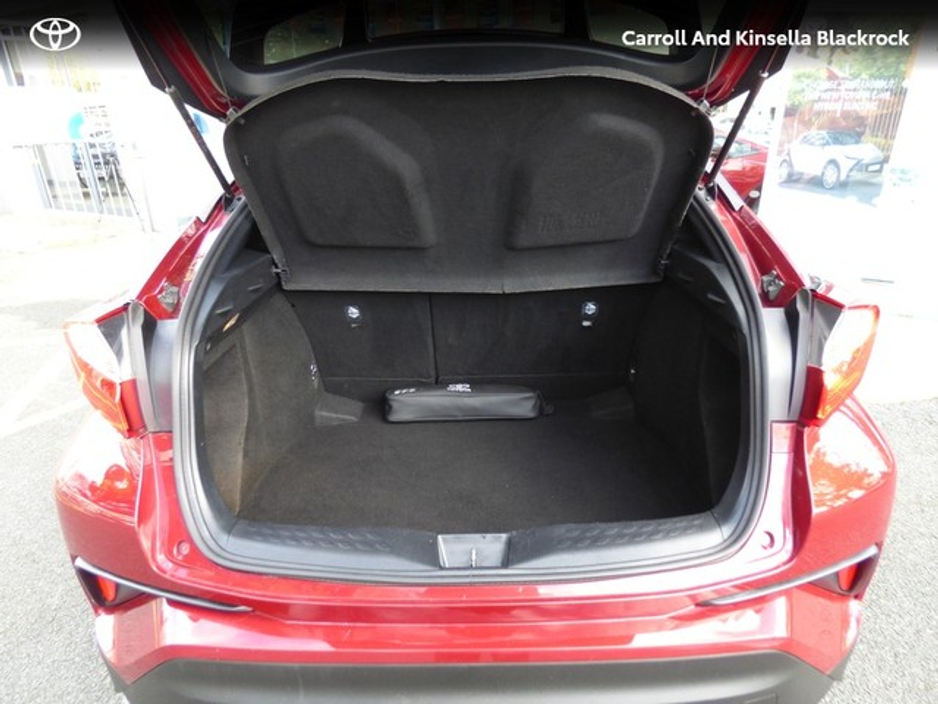 2023 Toyota C-HR Hybrid Sport €28,950