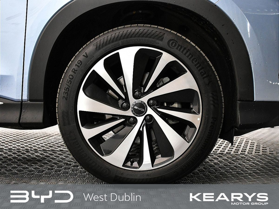 2026 BYD Seal U - image 8