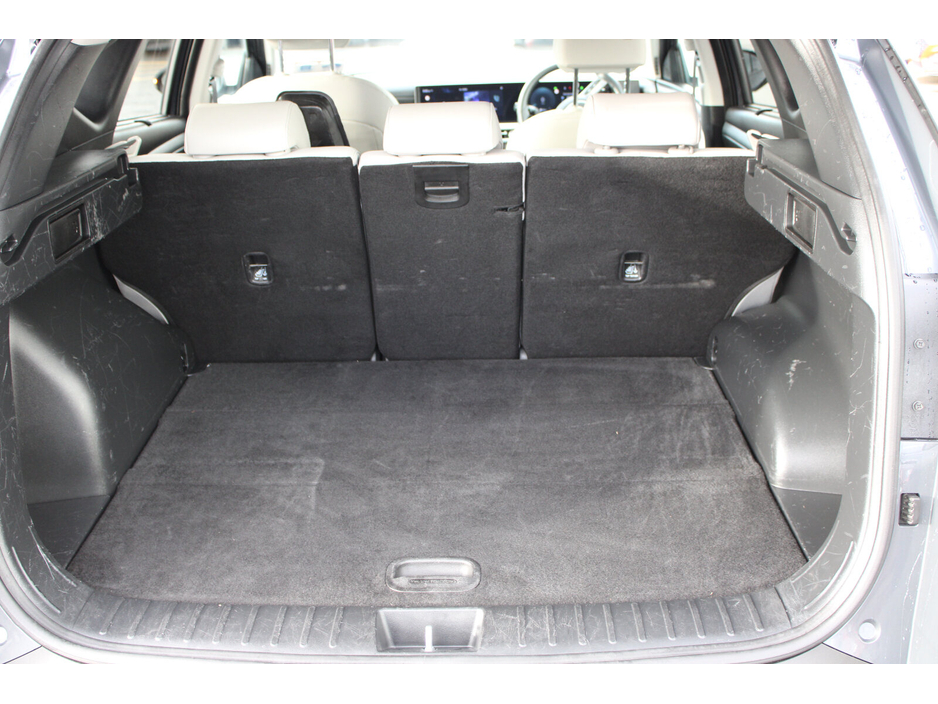 2025 Hyundai Tucson - image 12