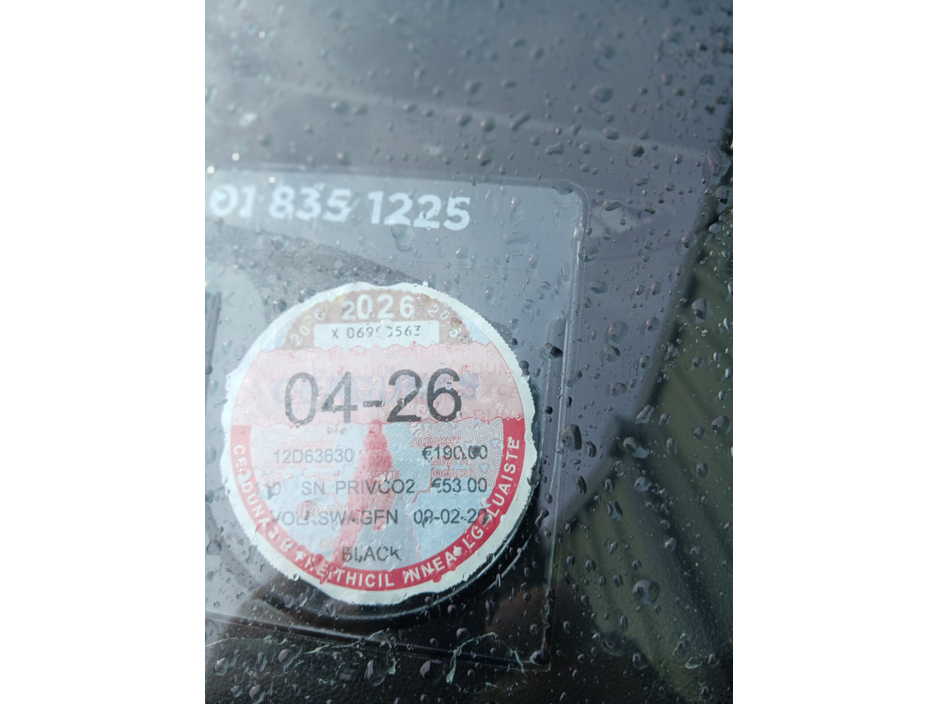 2012 Volkswagen Polo - image 10