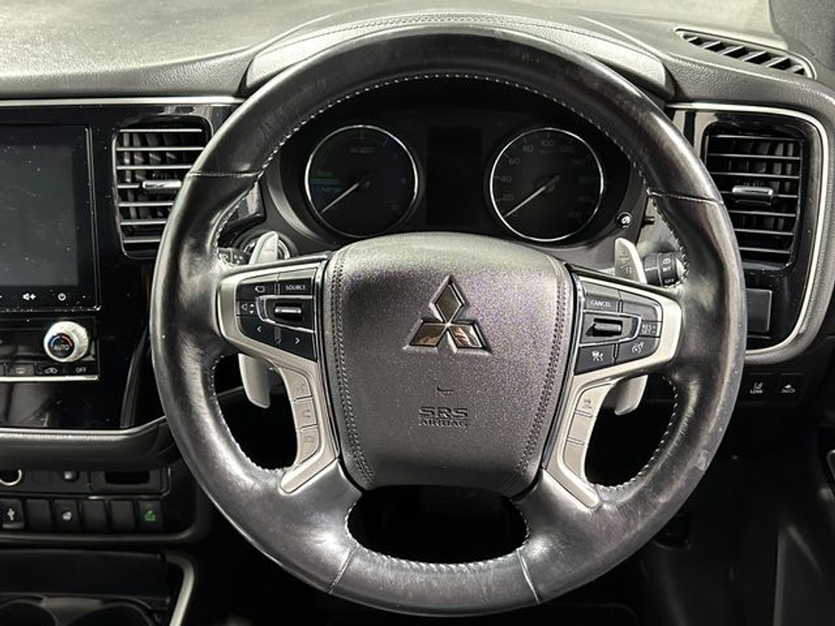 2020 Mitsubishi Outlander Phev Instyle 4