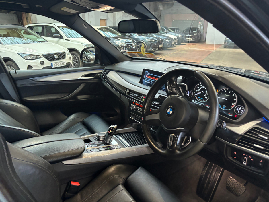 2017 BMW X5 - image 9