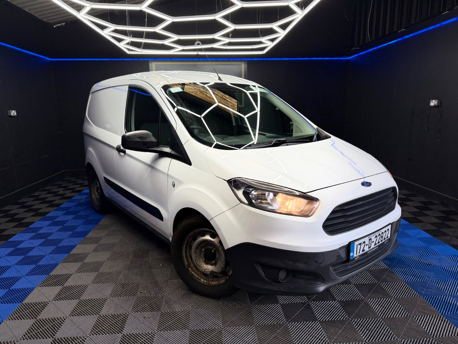 2017 Ford Courier  €6,400