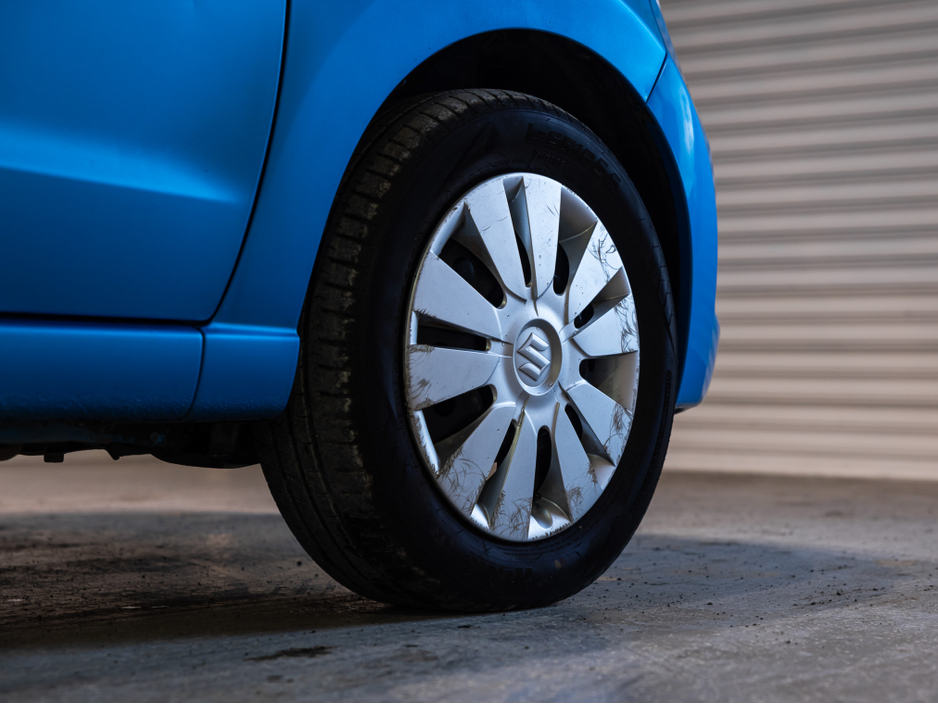 2014 Suzuki Alto - image 11