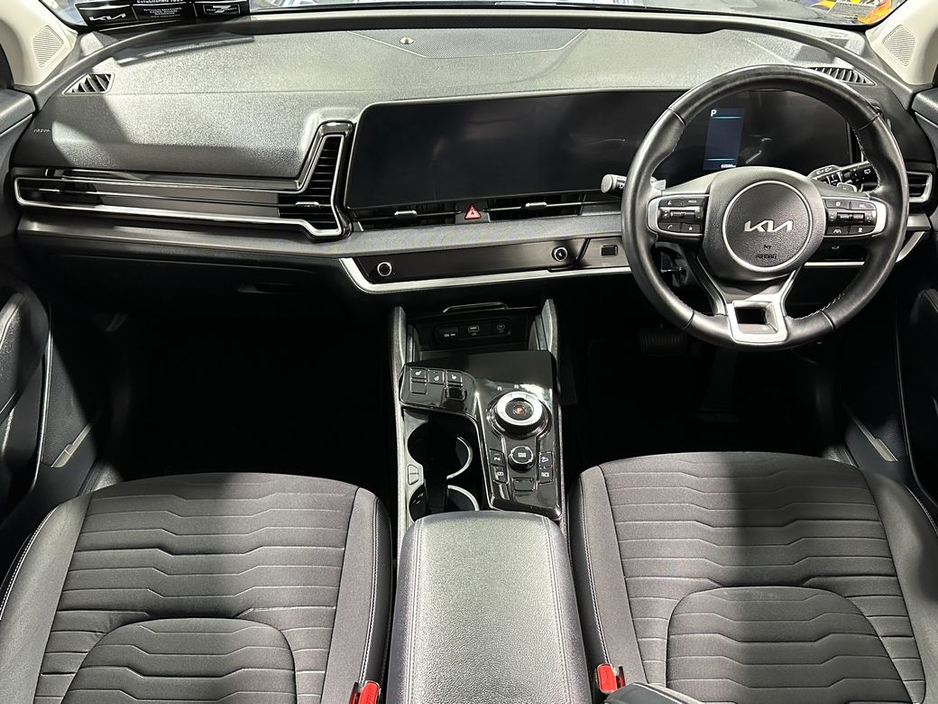 2022 Kia Sportage - image 9