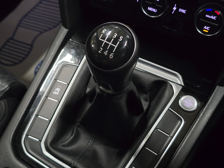 2016 Volkswagen Passat 2.0 TDI 150HP Highline BE €10,950