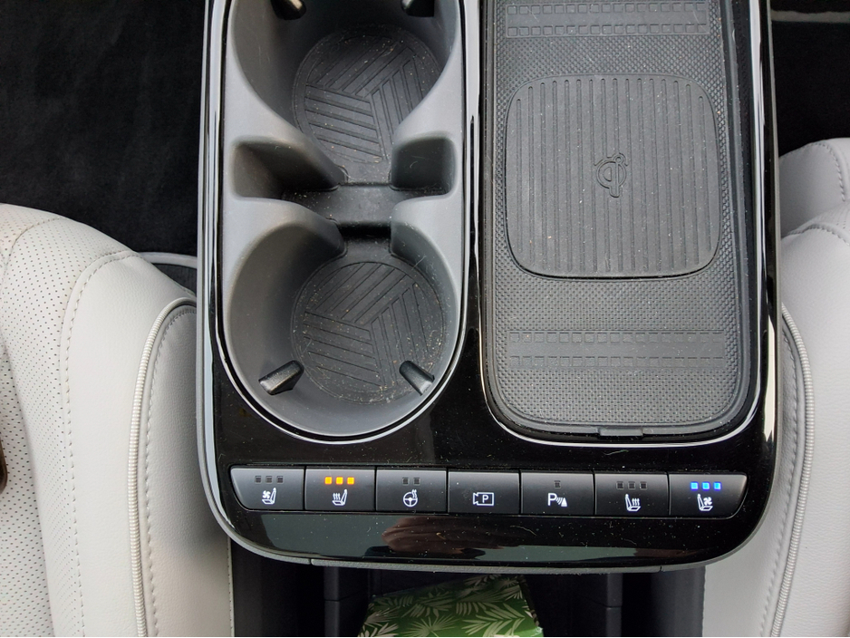 2025 Hyundai Ioniq 5 - image 18