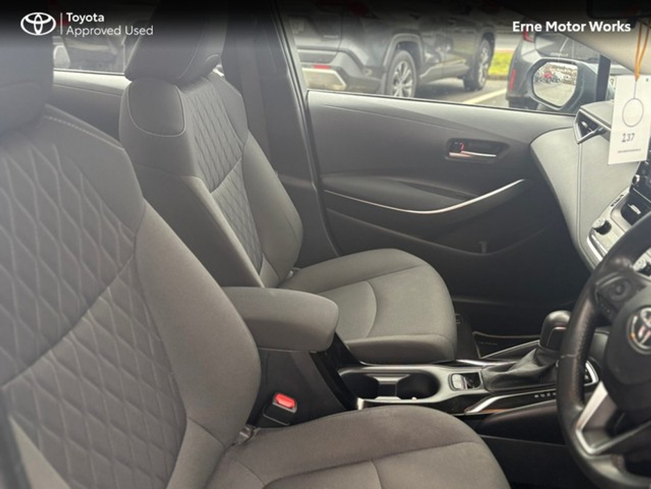 2022 Toyota Corolla COROLLA HYB LUNA SALOON €23,450