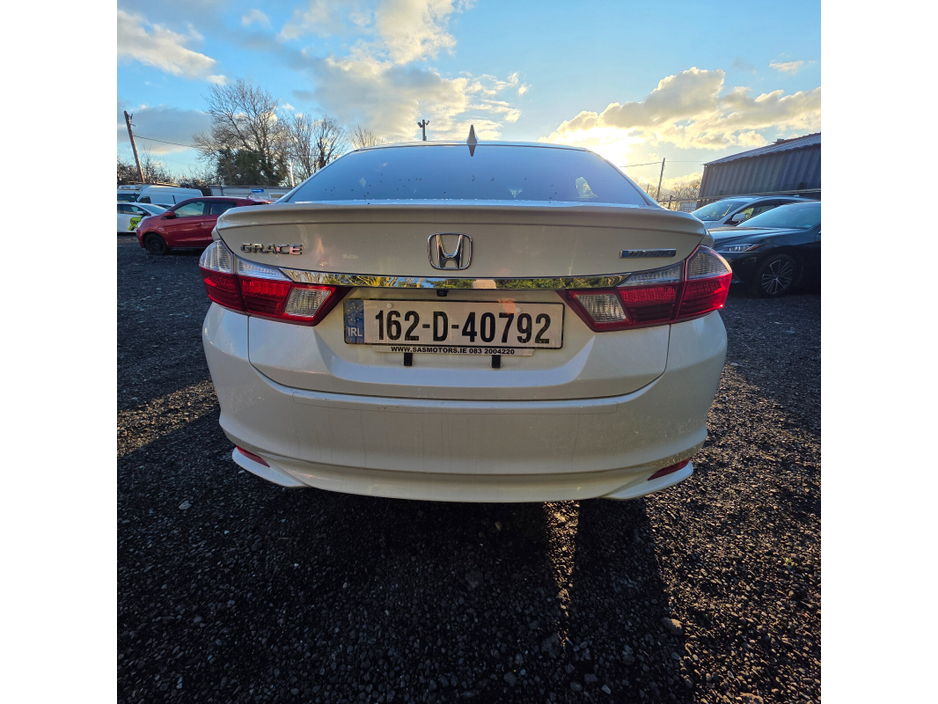 2016 Honda Grace  €12,950