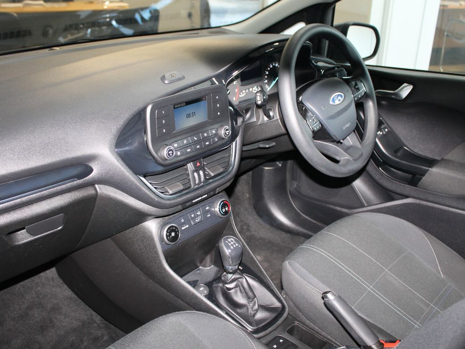 2019 Ford Fiesta 1.10 70PS 5SPD 5DR 4DR €14,999