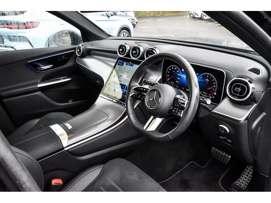 2025 Mercedes-Benz GLC Class - image 13