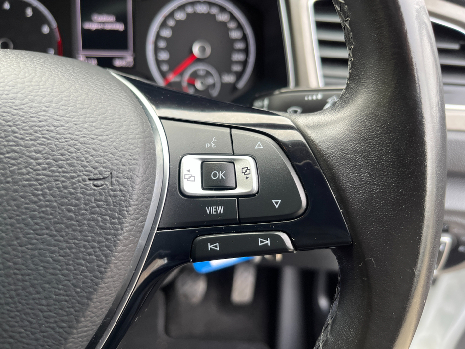 2021 Volkswagen T-Roc - image 23