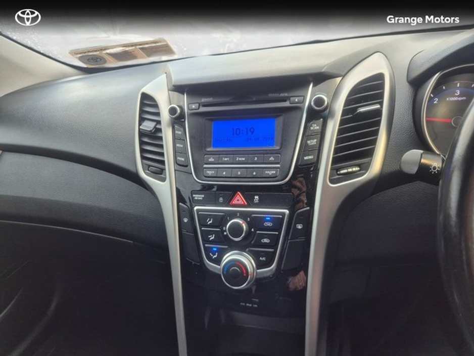 2016 Hyundai i30 1.6 CRDI DELUXE 5DR €11,950