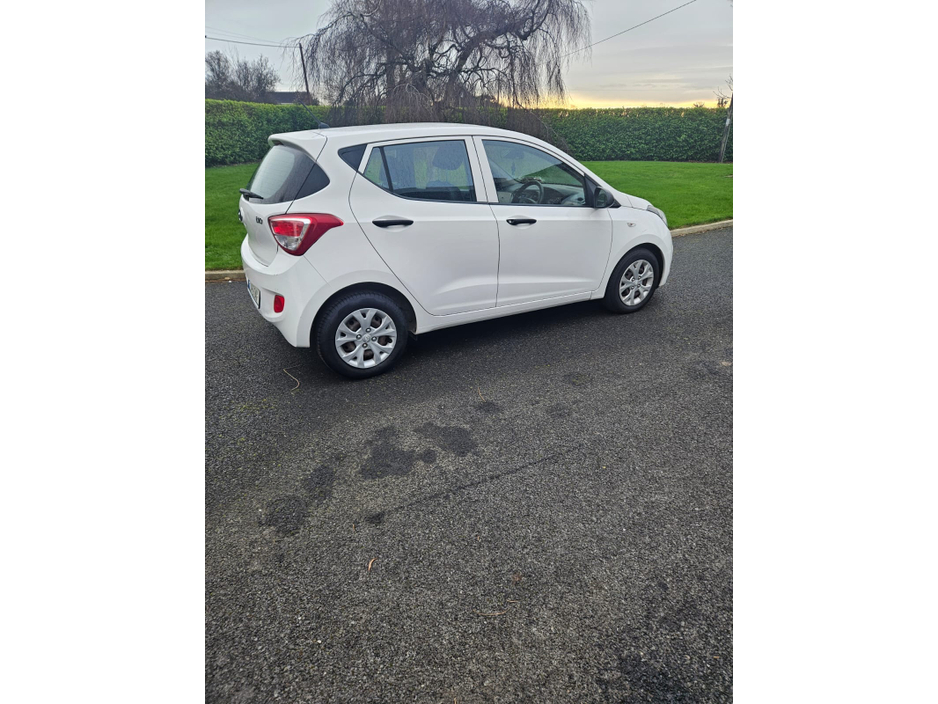 2014 Hyundai i10 10  CLASSIC 5DR - LOW MILEAGE - SERVICE HISTORY - 2 KEYS €5,950