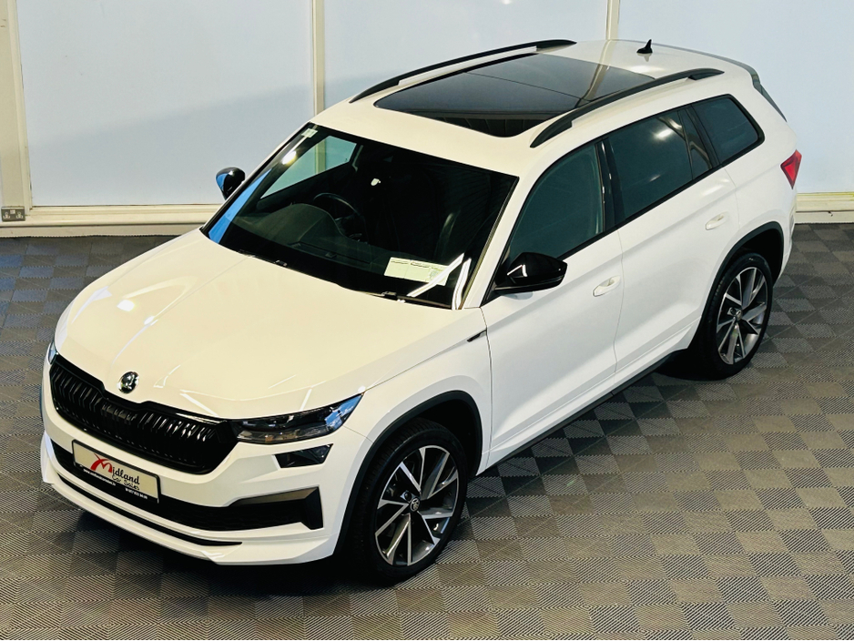 2024 Skoda Kodiaq *PAN ROOF*7S SPORTLINE 2.0 TDI 150HP D €52,800