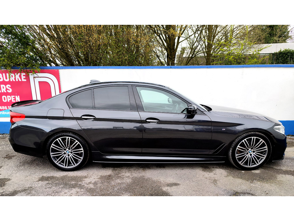 2018 BMW 5 Series - image 7