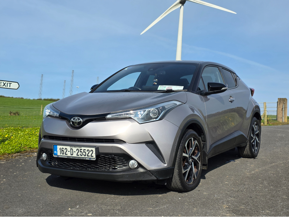 2016 Toyota C-HR - image 4