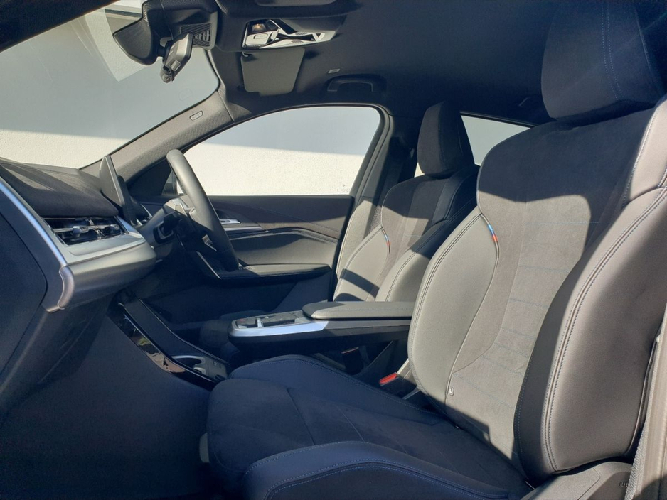 2025 BMW iX2 - image 7