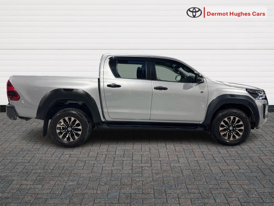 2023 Toyota Hilux 2.8 GR SPORT 4DR A AUTO €41,420