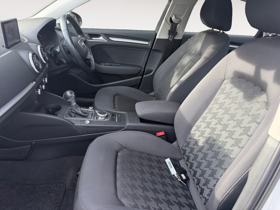 2015 Audi A3 Saloon - image 15