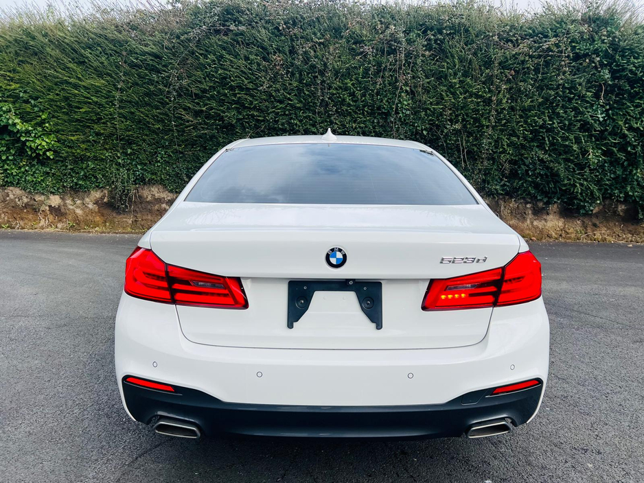 2018 BMW 5 Series - image 21