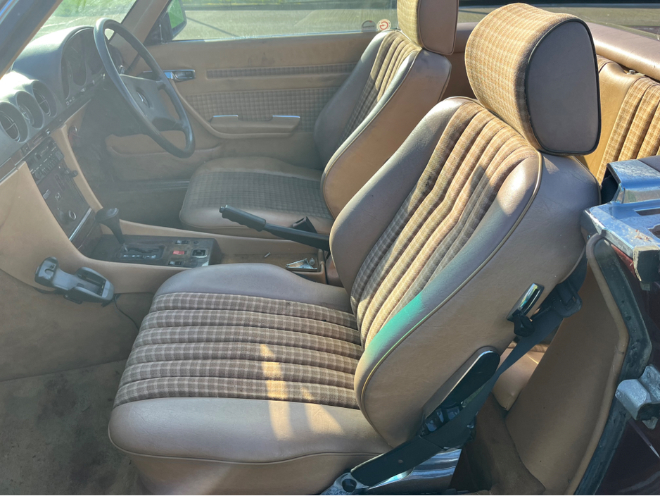 1987 Mercedes-Benz SL Class 420SL ONLINE AUCTION €8,000