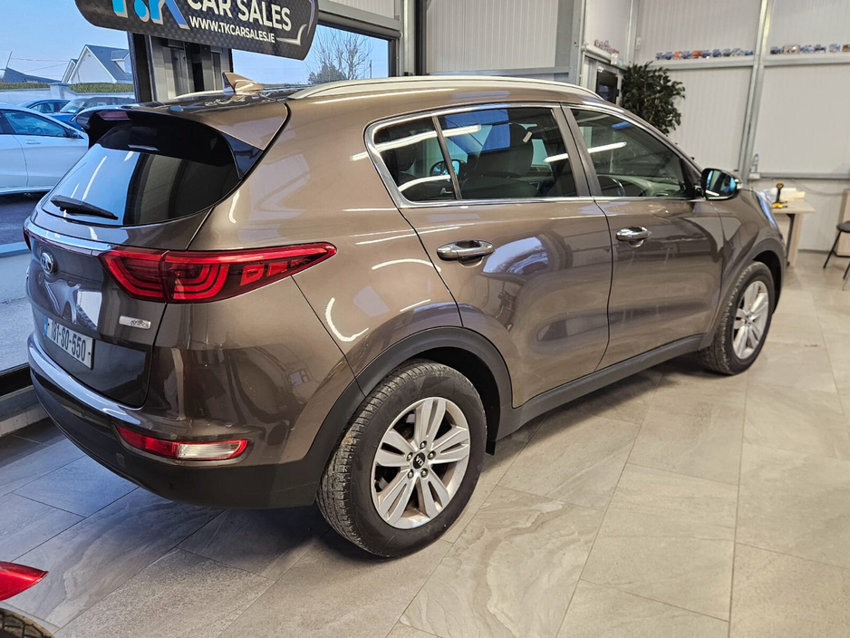 2018 Kia Sportage - image 3