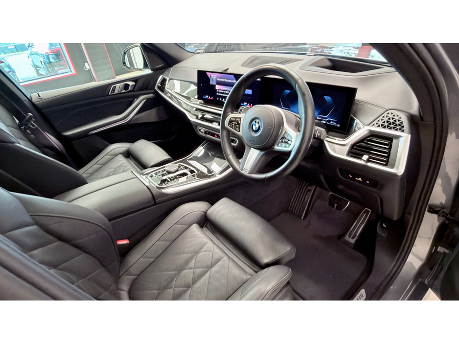 2024 BMW X5 - image 16