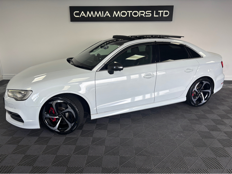 2015 Audi S3 - image 3