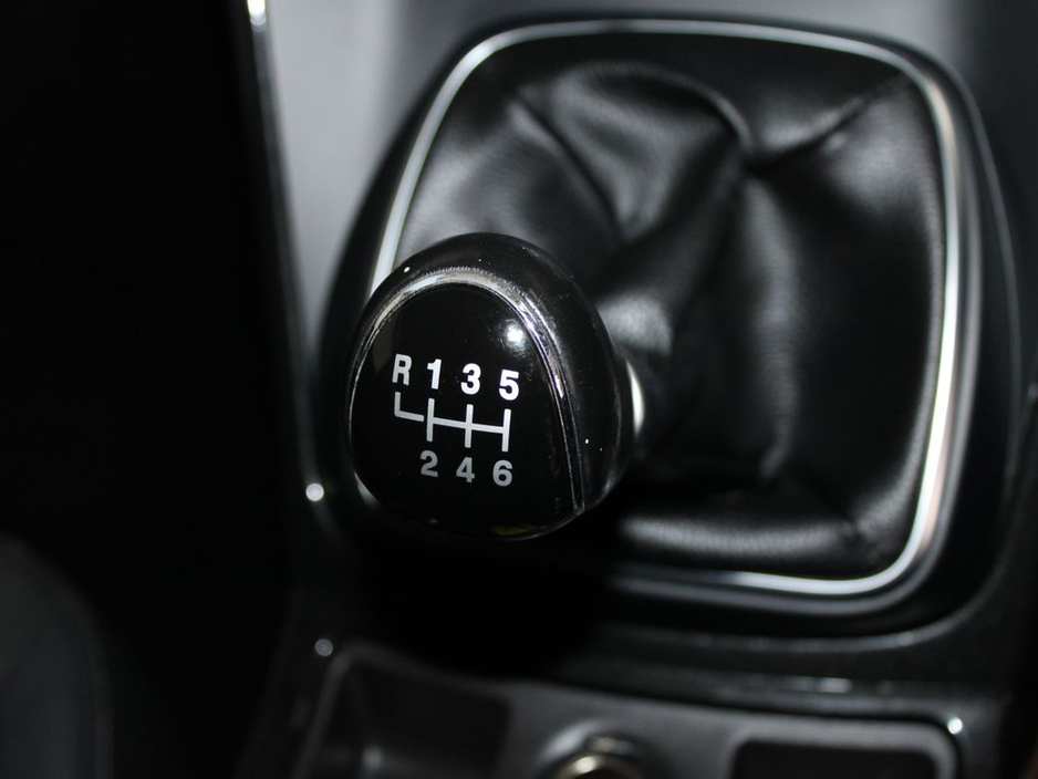 2019 Ford Kuga - image 21