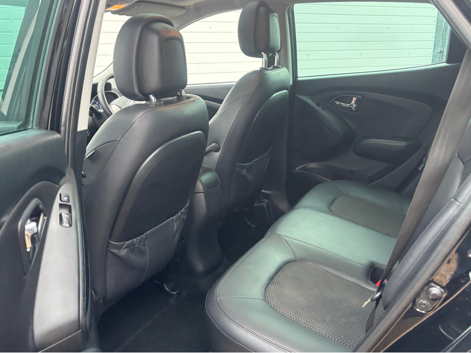 2013 Hyundai ix35 - image 13