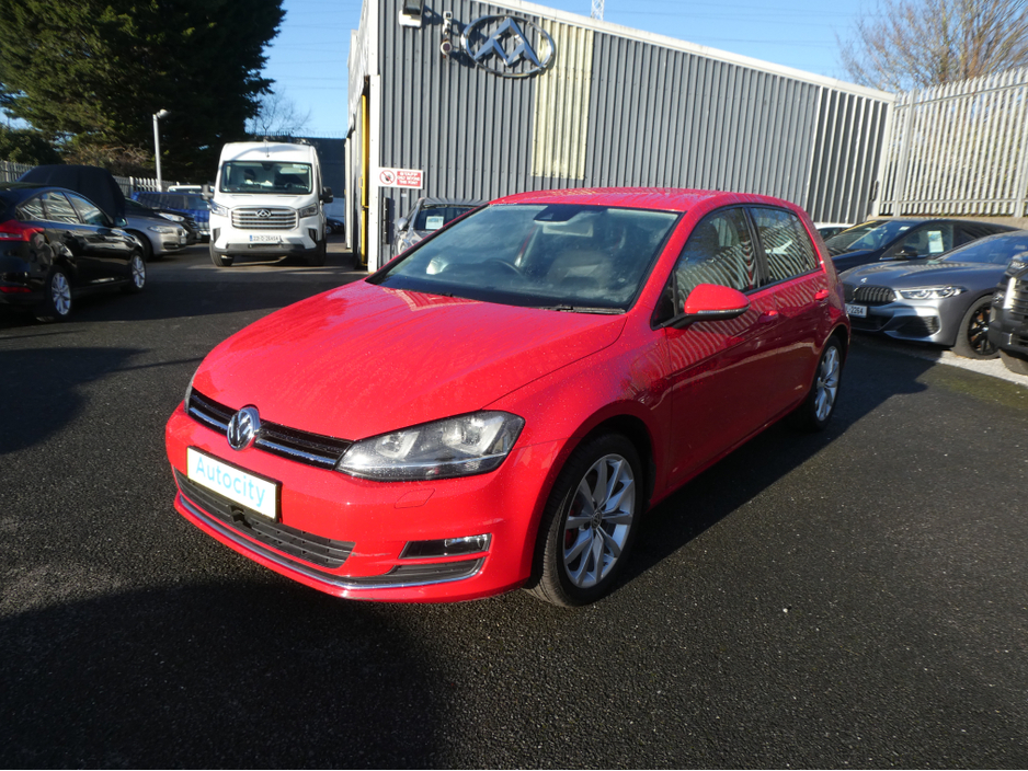 2015 Volkswagen Golf TSI Bluemotion €13,950