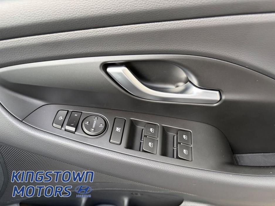 2026 Hyundai i30 - image 9