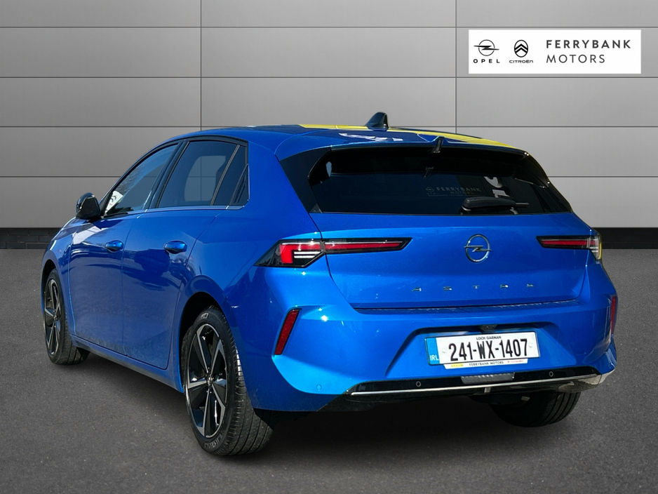 2024 Opel Astra - image 3