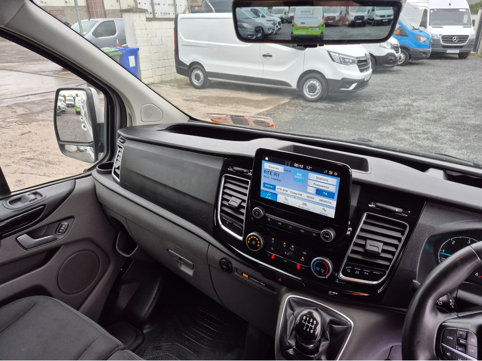 2022 Ford Transit Custom - image 7