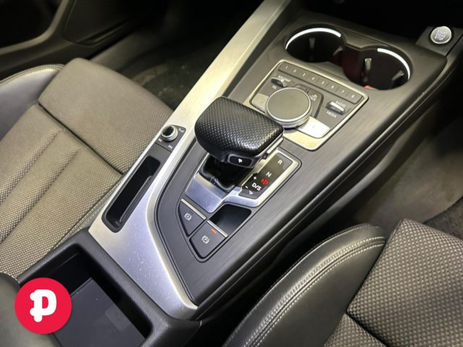 2017 Audi A4 - image 19