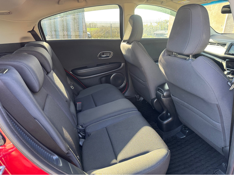 2019 Honda Vezel - image 11