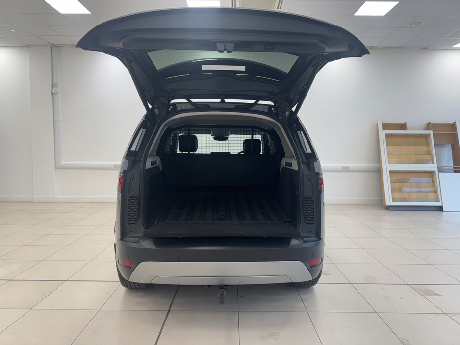 2021 Land Rover Discovery  €41,950