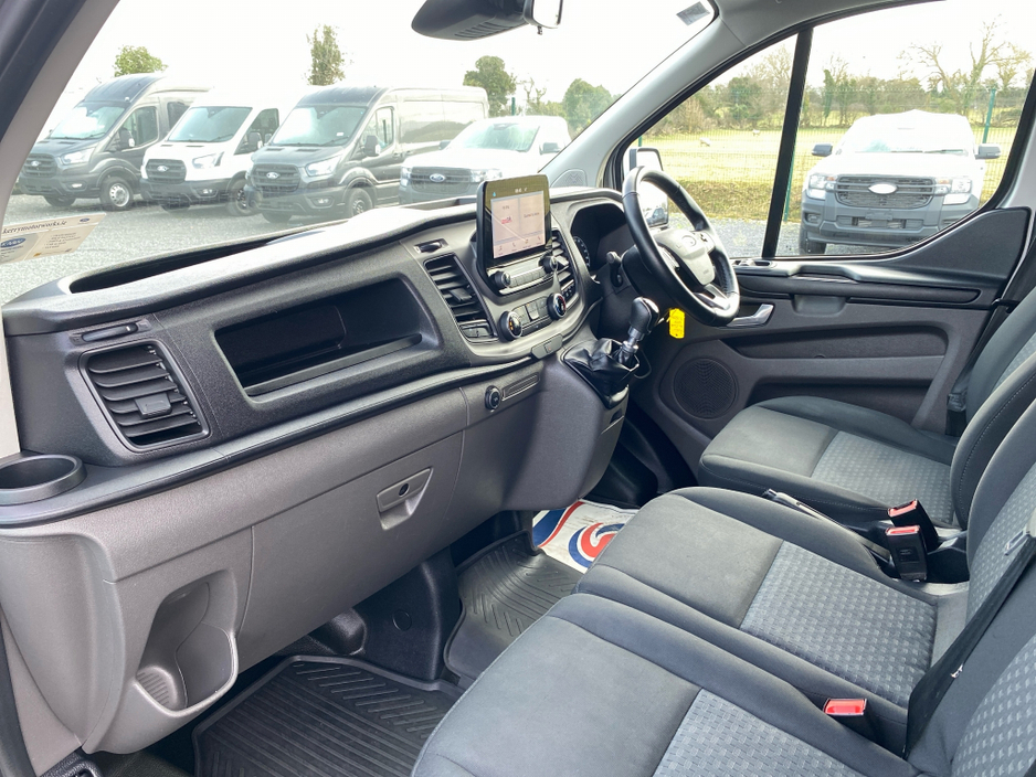 2021 Ford Transit Custom - image 7