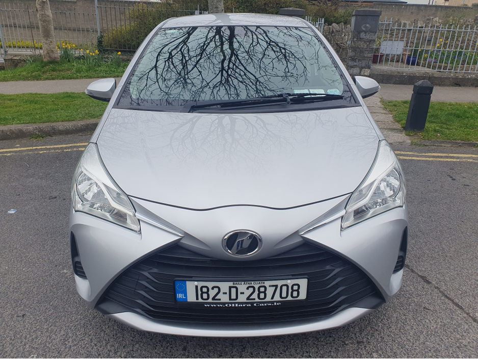 2018 Toyota Yaris - image 2