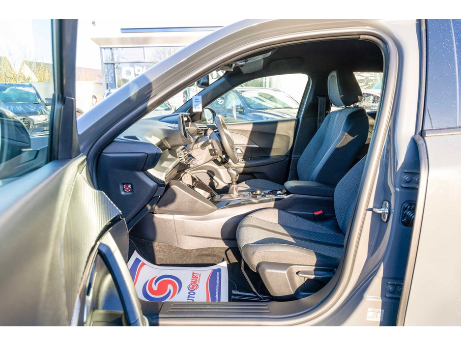 2024 Peugeot 2008 2024 Peugeot 2008 Low Mileage 1.2 Puretech 100bhp Allure €27,950