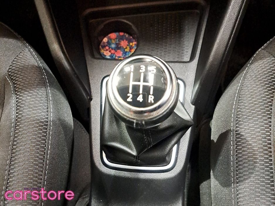 2019 Dacia Duster - image 16