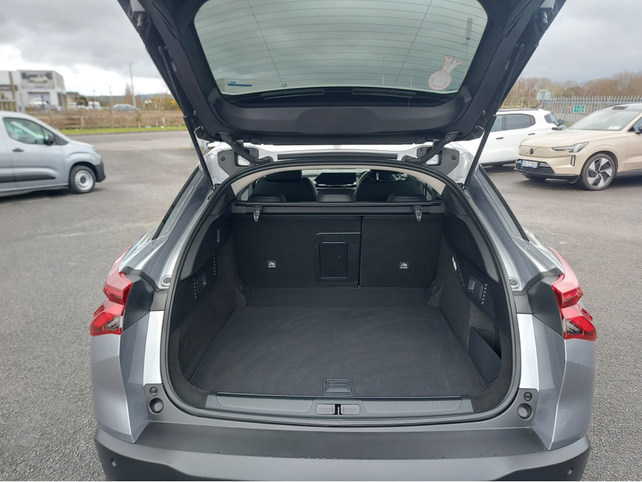 2025 Citroen C5X - image 11