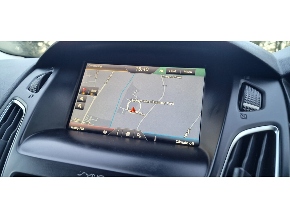 2016 Ford Focus - image 18