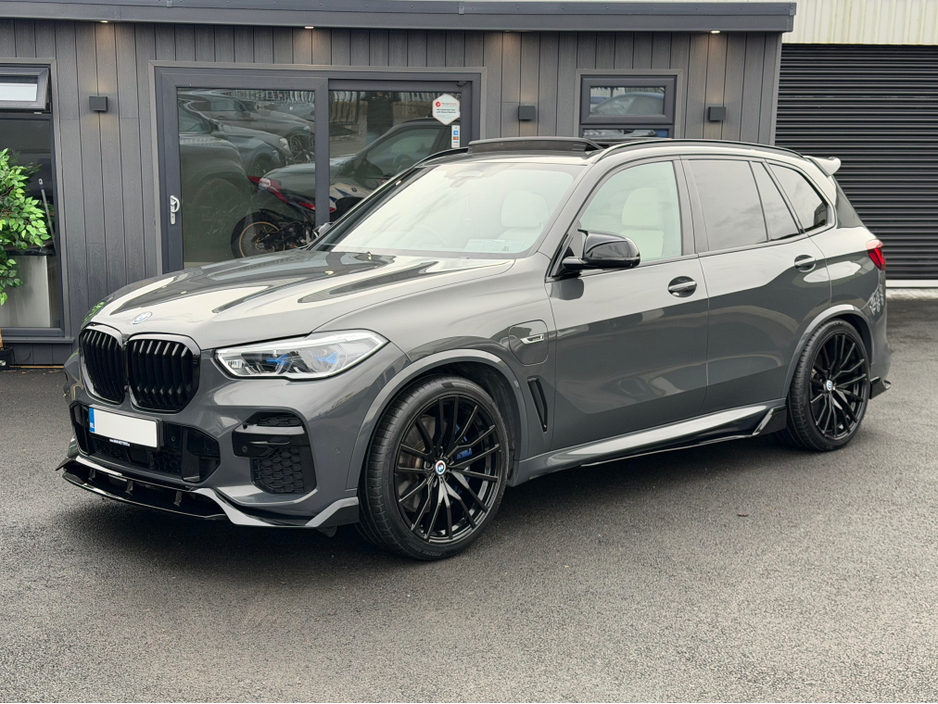 2021 BMW X5 XDRIVE45E M SPORT AUTO €59,950