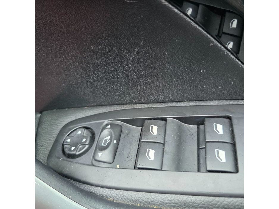 2015 Peugeot 208 1.0 PureTech 68bhp Access 5 dr €7,950